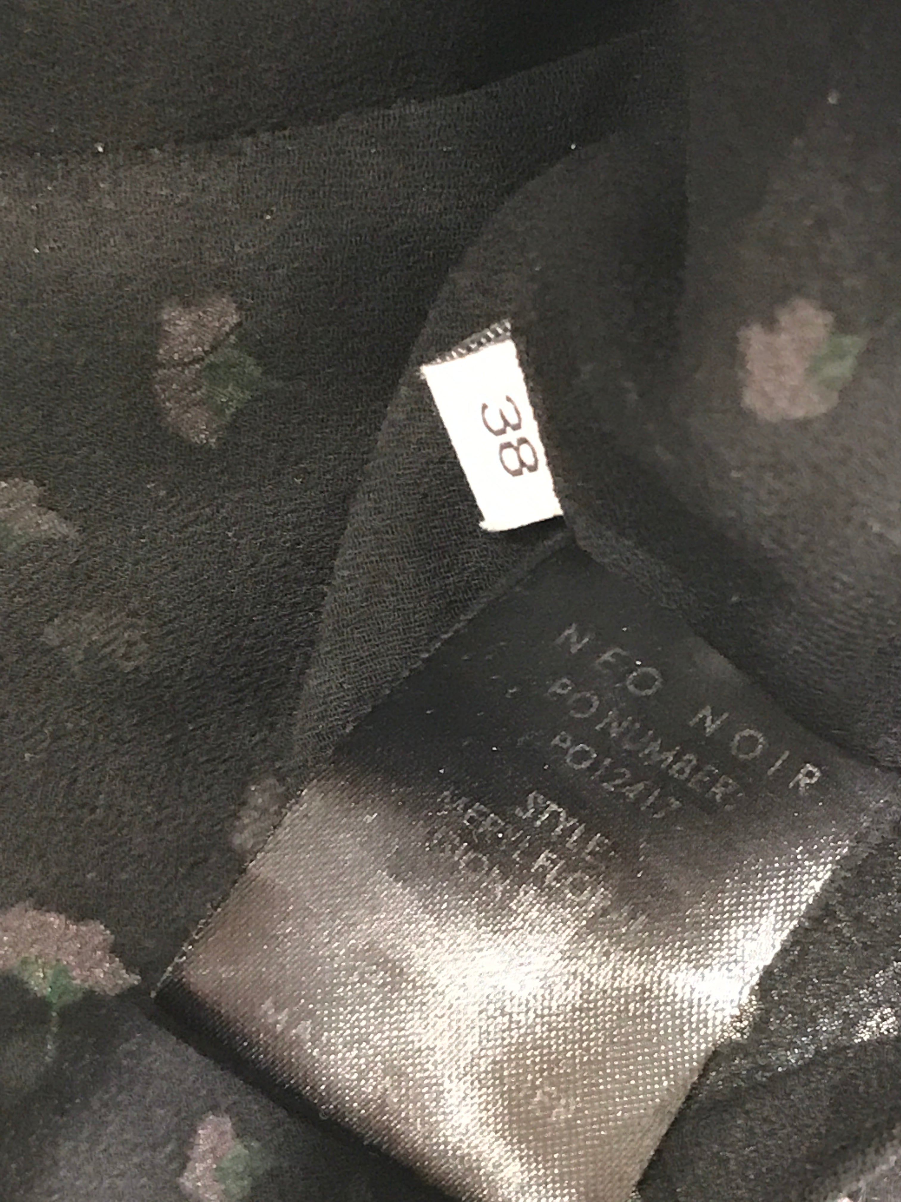 Neo Noir Bluse